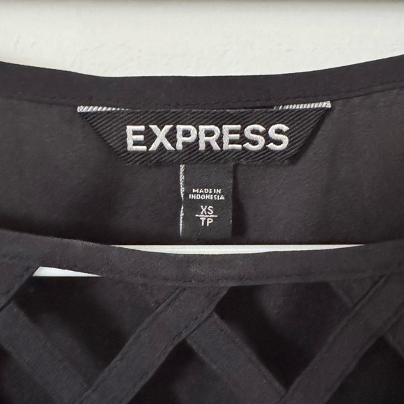 Express Black Lattice Women's Blouse, Women’s XS - Picture 5 of 6